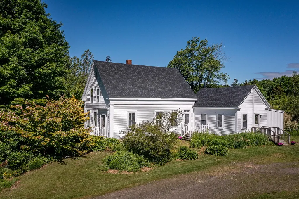 441 Main Street Thomaston ME 04861