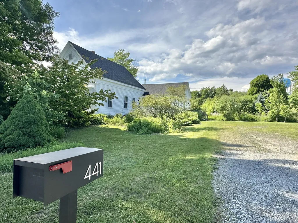441 Main Street Thomaston ME 04861