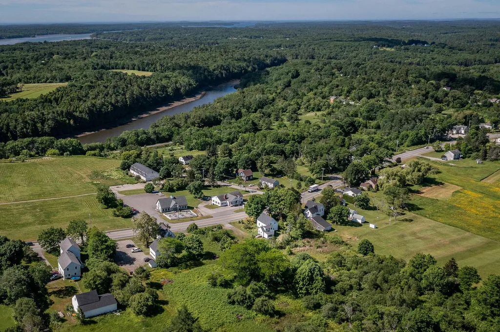 441 Main Street Thomaston ME 04861