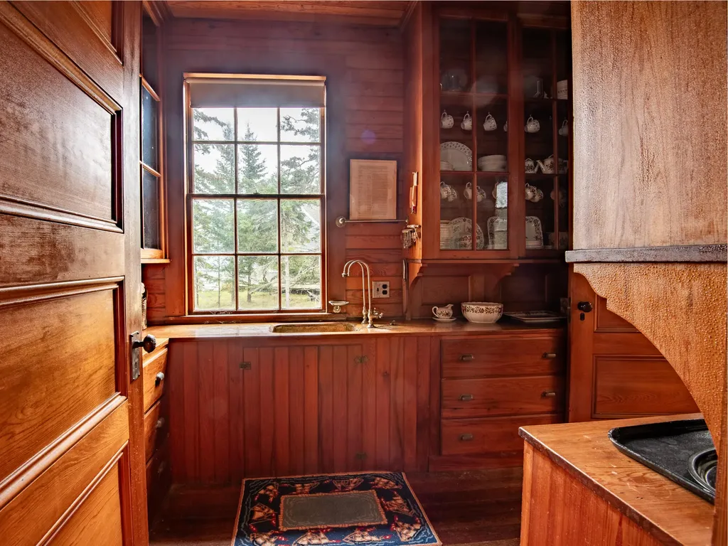 19 N Sutton Island Cranberry Isles ME 04625