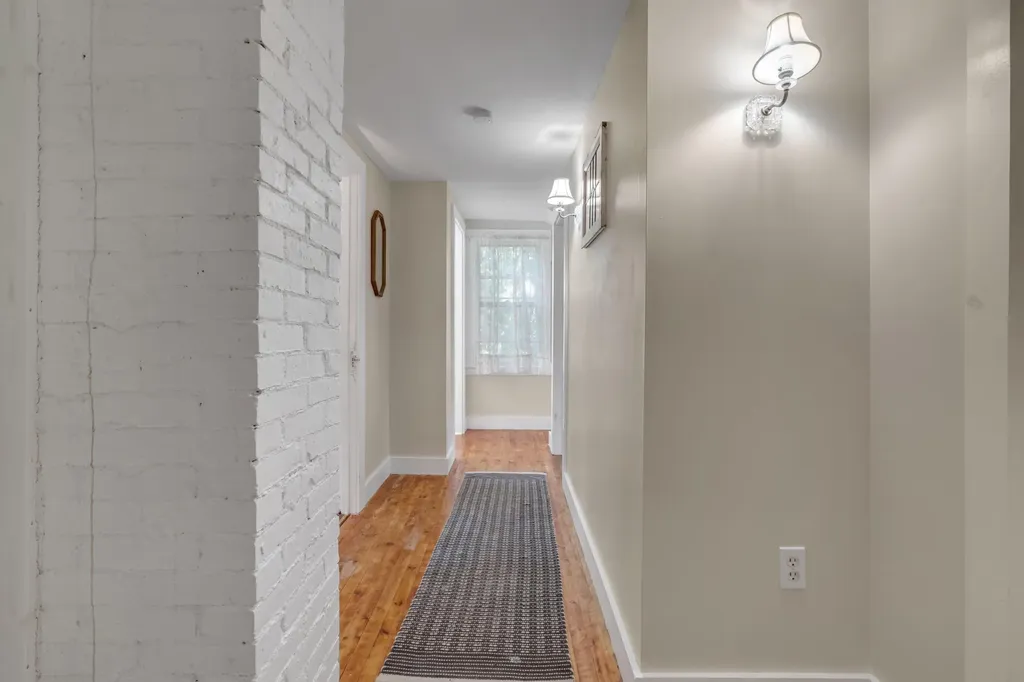 1328 Roosevelt Trail Naples ME 04055
