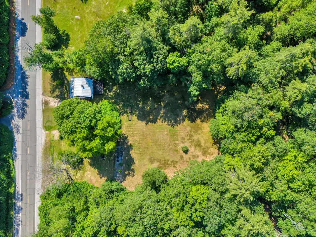 1328 Roosevelt Trail Naples ME 04055