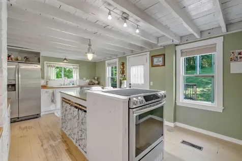 1328 Roosevelt Trail Naples ME 04055