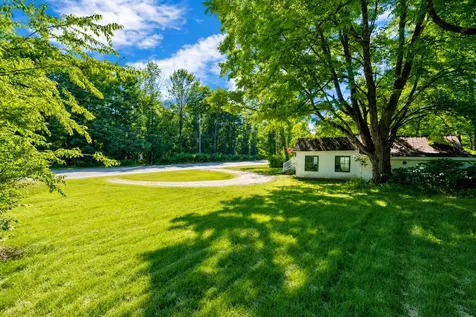 1328 Roosevelt Trail Naples ME 04055