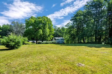 1328 Roosevelt Trail Naples ME 04055