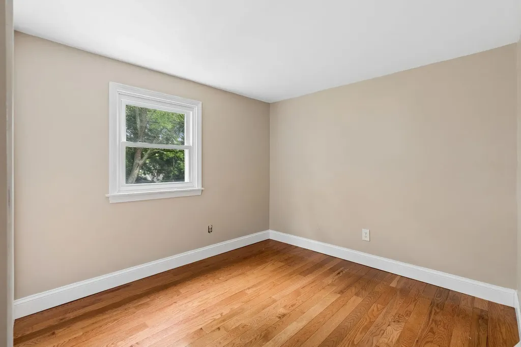 125 Boothby Avenue South Portland ME 04106