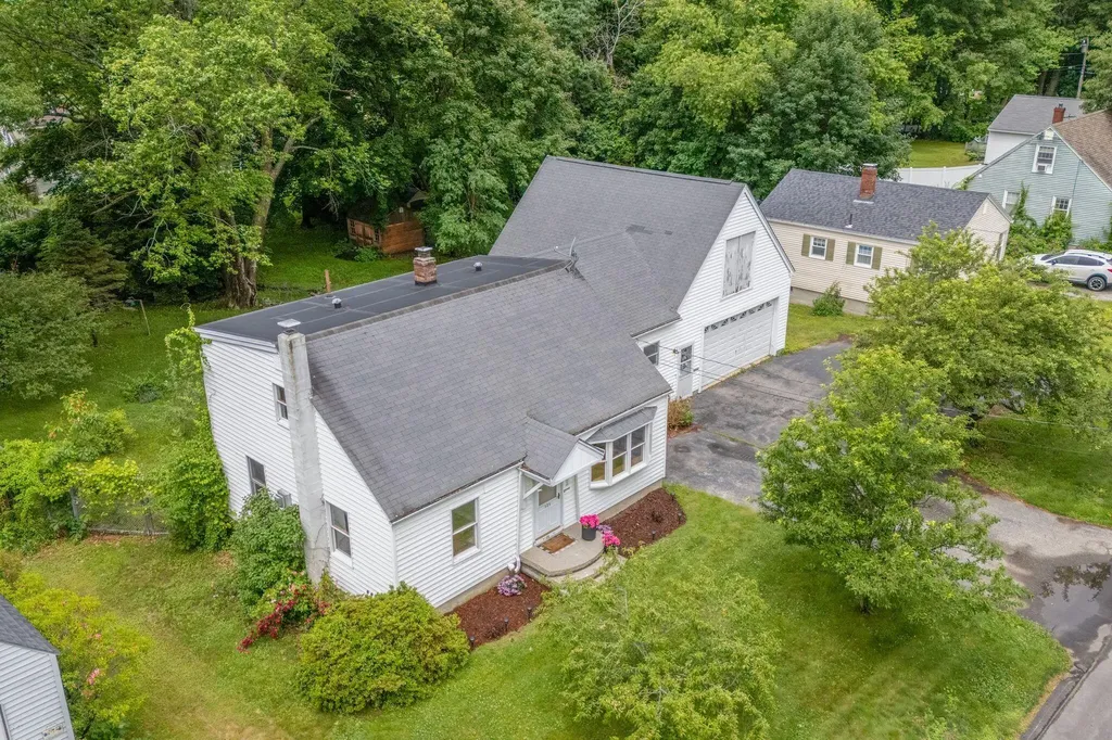 125 Boothby Avenue South Portland ME 04106