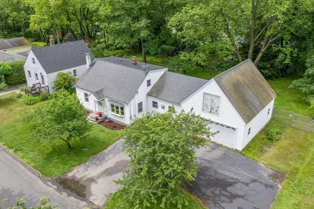 125 Boothby Avenue South Portland ME 04106