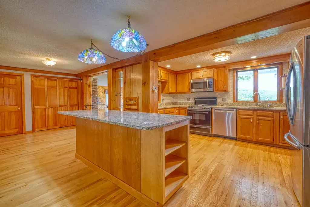 28 Belgrade Road Oakland ME 04963