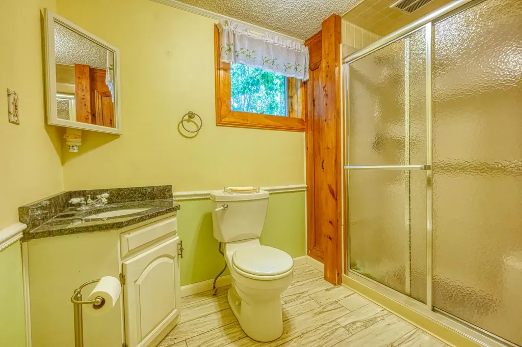 28 Belgrade Road Oakland ME 04963