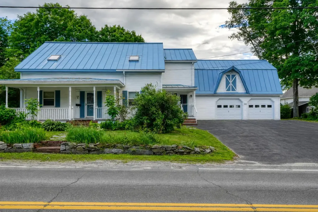 28 Belgrade Road Oakland ME 04963