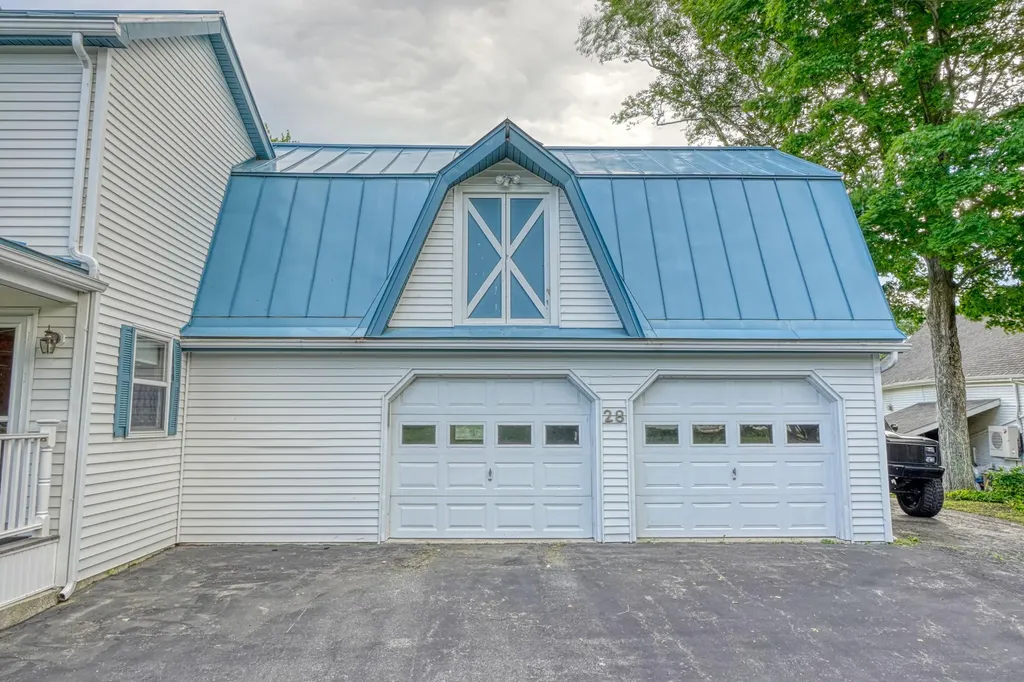 28 Belgrade Road Oakland ME 04963