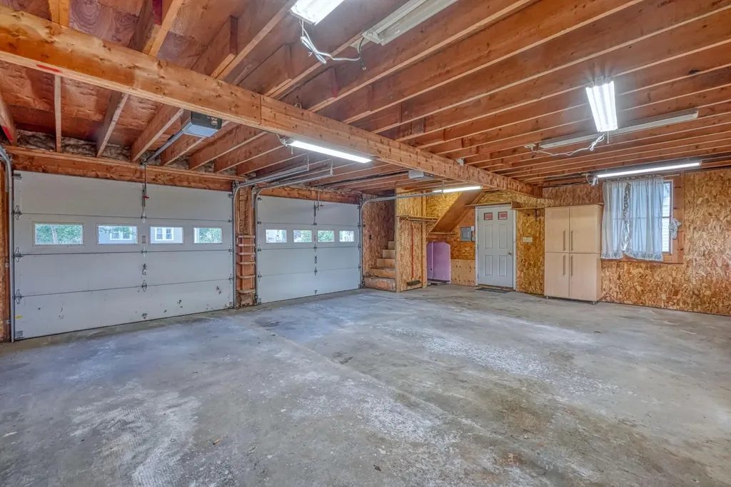 28 Belgrade Road Oakland ME 04963