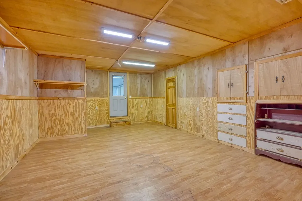 28 Belgrade Road Oakland ME 04963