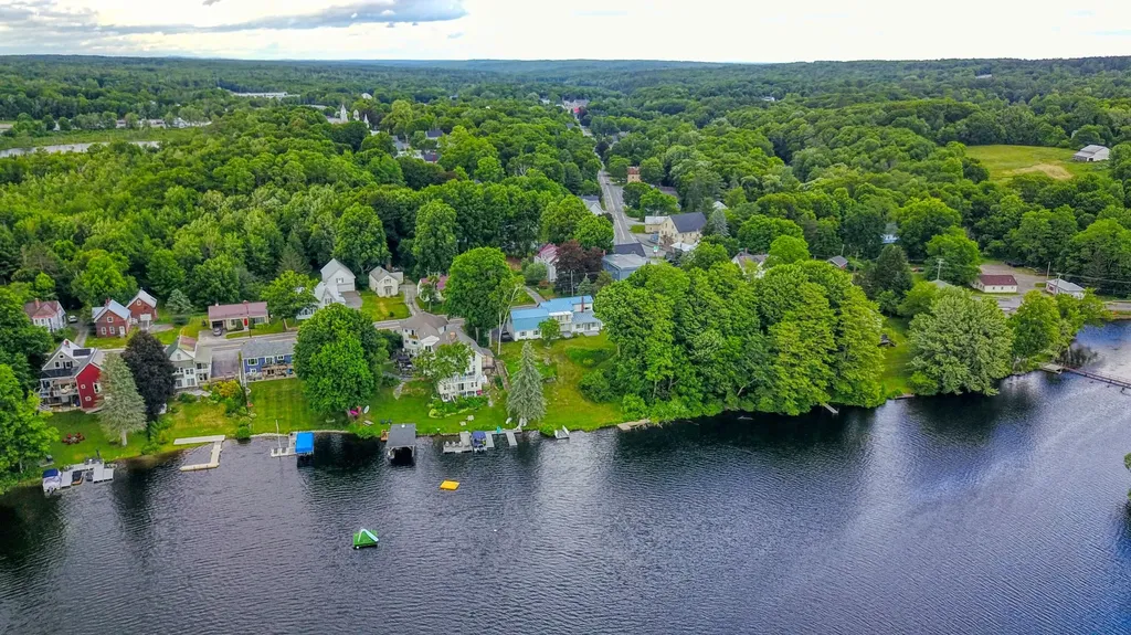 28 Belgrade Road Oakland ME 04963