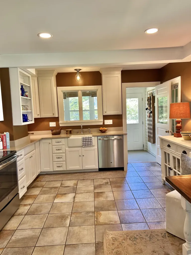 199 Foreside Road Falmouth ME 04105