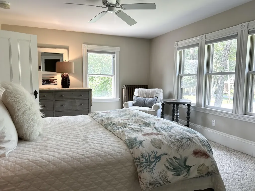 199 Foreside Road Falmouth ME 04105