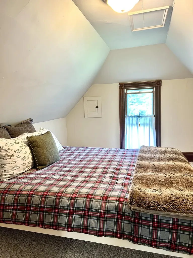 199 Foreside Road Falmouth ME 04105
