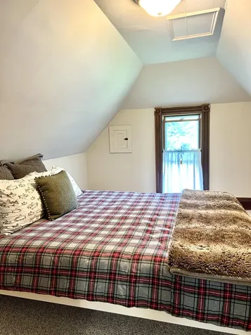 199 Foreside Road Falmouth ME 04105