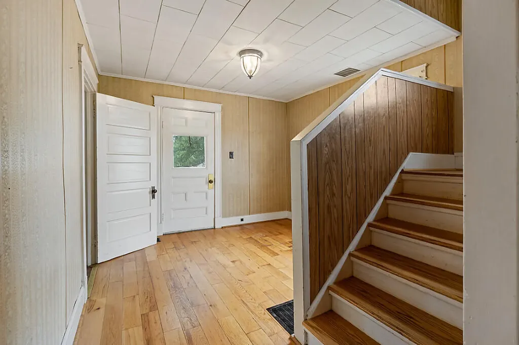 7 James Street Bingham ME 04920