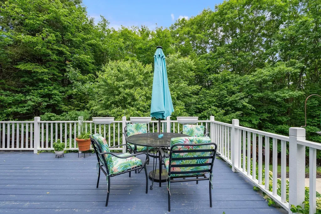 28 Castle Hill Road North Yarmouth ME 04097