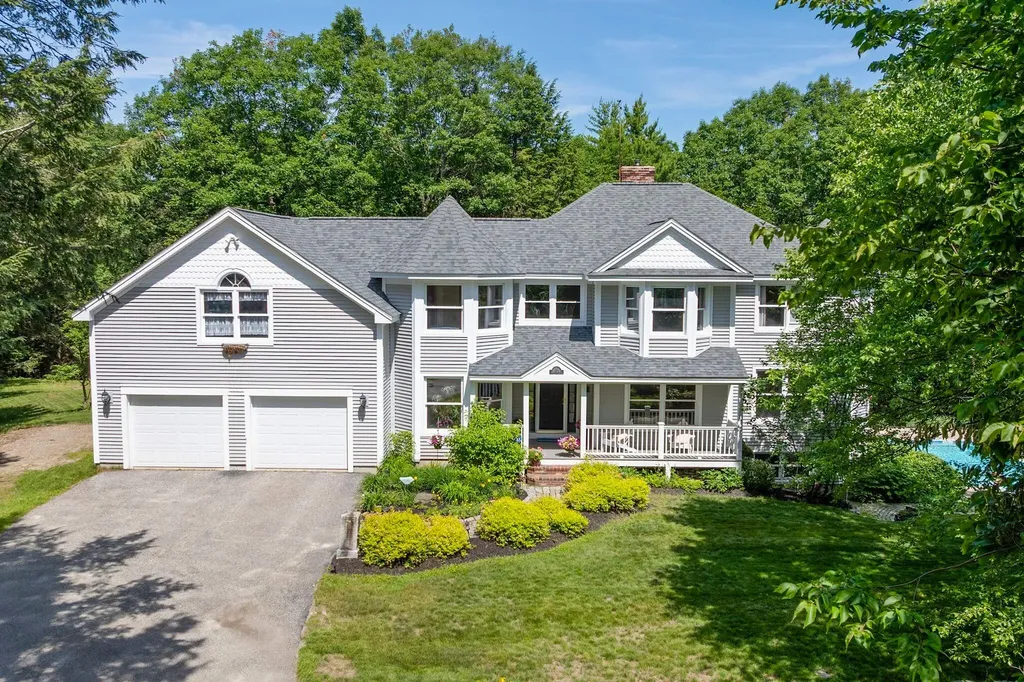 28 Castle Hill Road North Yarmouth ME 04097