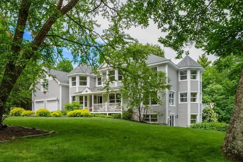 28 Castle Hill Road North Yarmouth ME 04097