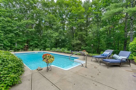 28 Castle Hill Road North Yarmouth ME 04097