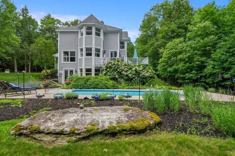 28 Castle Hill Road North Yarmouth ME 04097