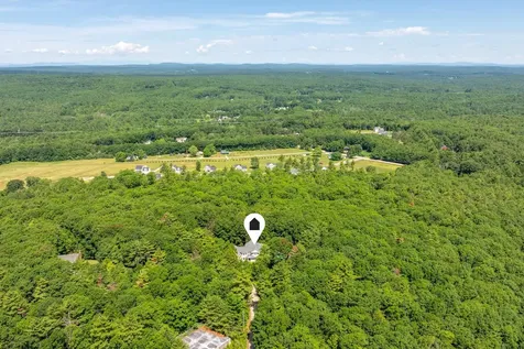 28 Castle Hill Road North Yarmouth ME 04097