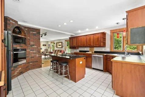 28 Castle Hill Road North Yarmouth ME 04097