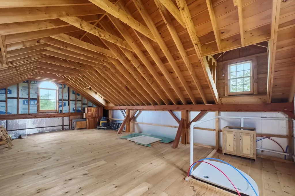 135 Salt Pond Road Cushing ME 04563