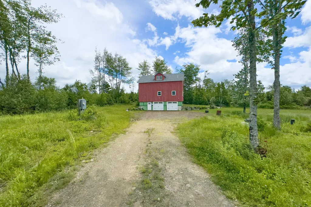 135 Salt Pond Road Cushing ME 04563