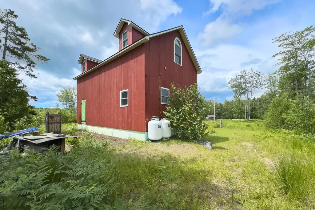 135 Salt Pond Road Cushing ME 04563