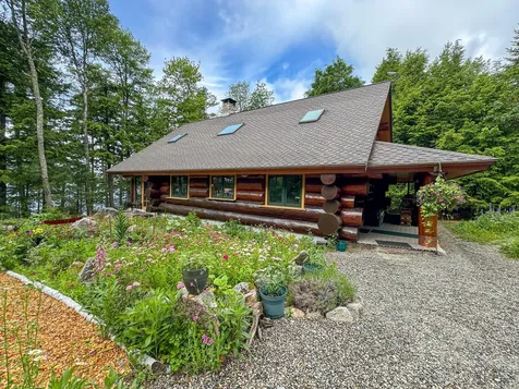123 Eagle Point Road T40 Md ME 04418