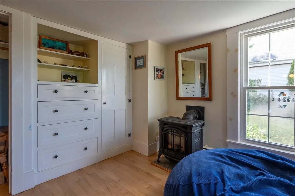 8 Old Austin Road Newcastle ME 04553