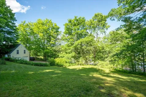 8 Old Austin Road Newcastle ME 04553