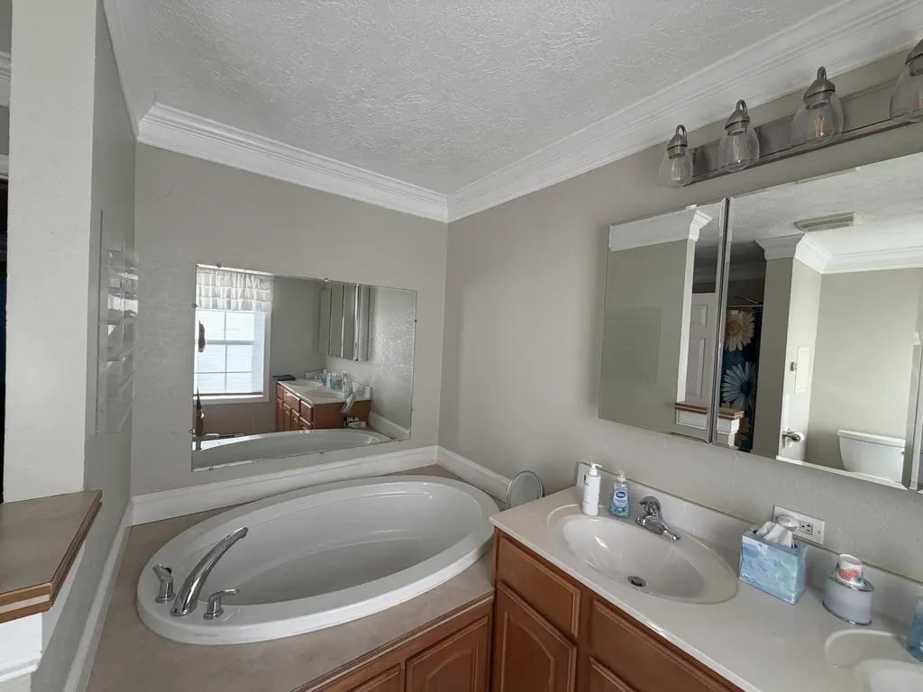 180 Hartland Road Saint Albans ME 04971