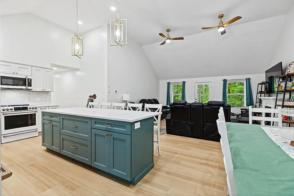 49 Lindsay Way Sidney ME 04330