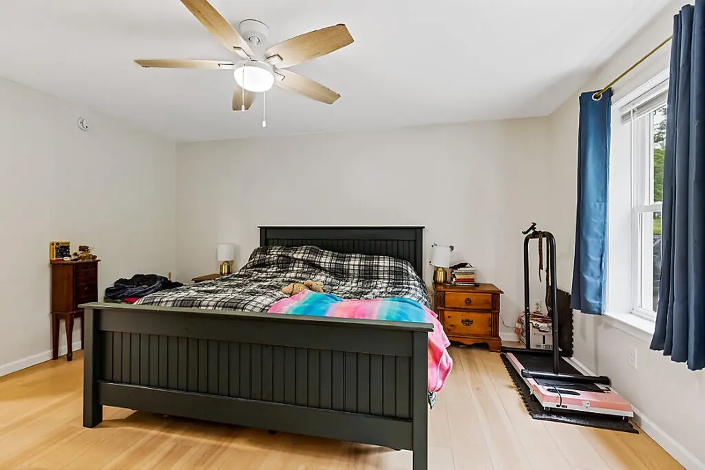 49 Lindsay Way Sidney ME 04330