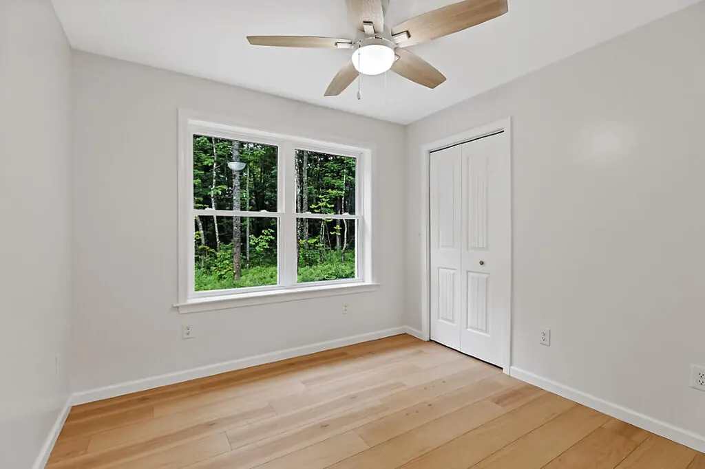 49 Lindsay Way Sidney ME 04330