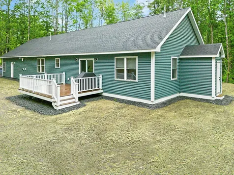 49 Lindsay Way Sidney ME 04330