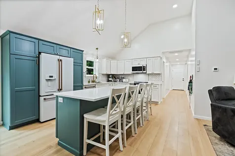 49 Lindsay Way Sidney ME 04330