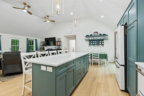 49 Lindsay Way Sidney ME 04330