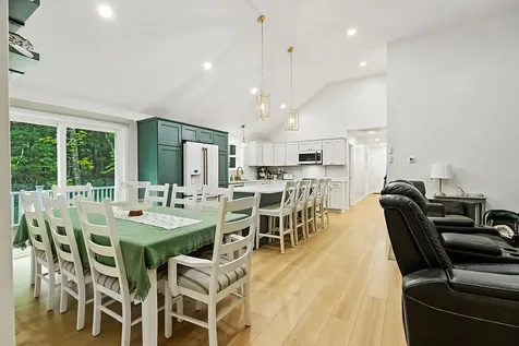 49 Lindsay Way Sidney ME 04330