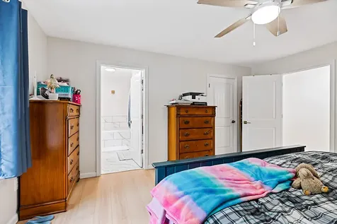 49 Lindsay Way Sidney ME 04330