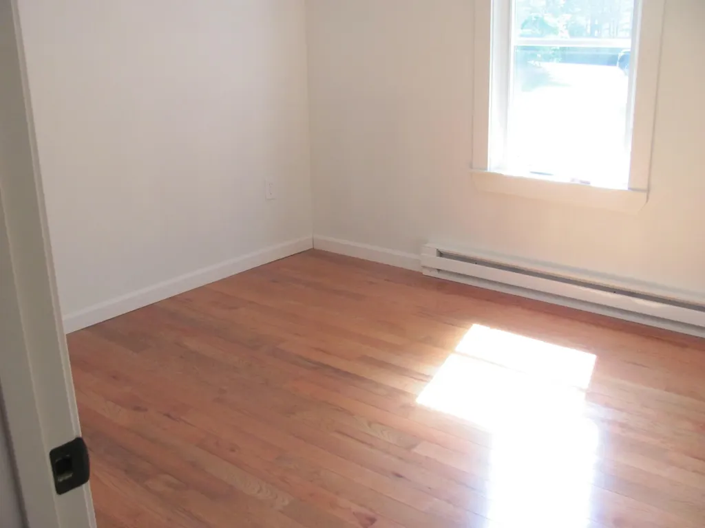 178 Number Six Road E Oxford ME 04270
