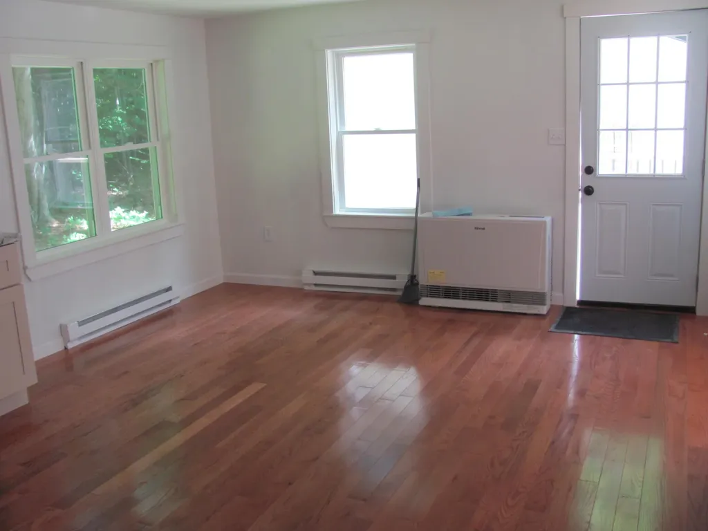 178 Number Six Road E Oxford ME 04270