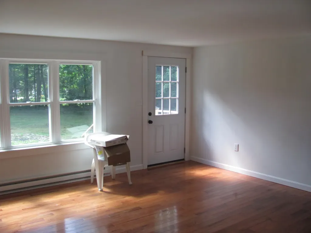 178 Number Six Road E Oxford ME 04270