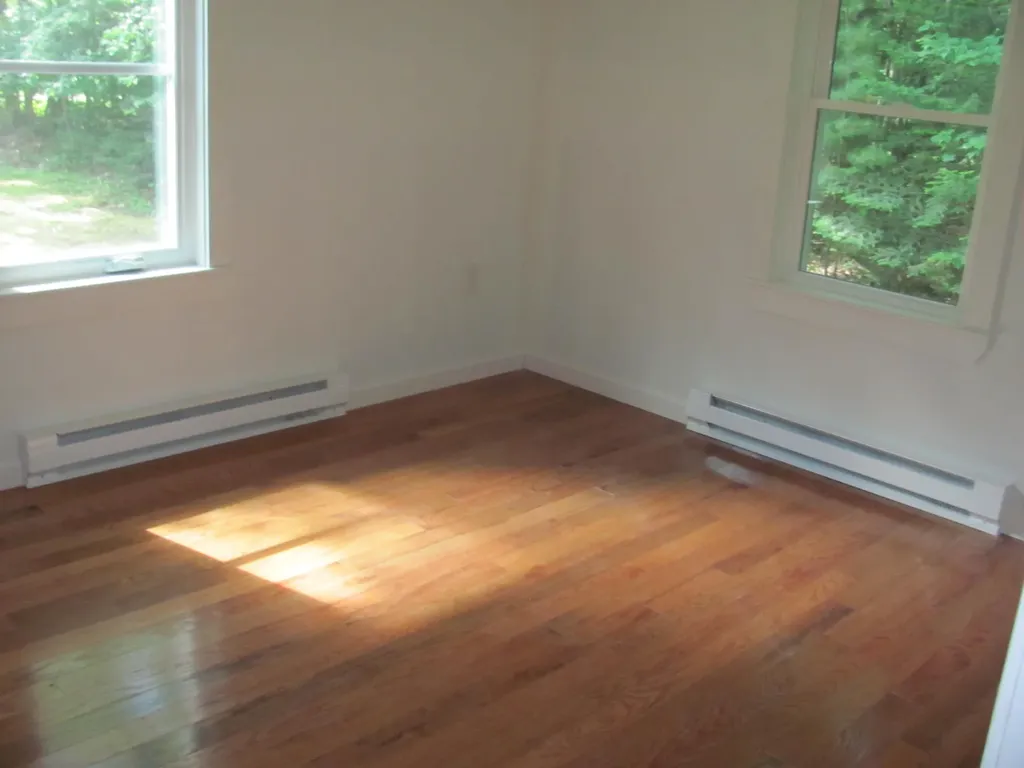 178 Number Six Road E Oxford ME 04270